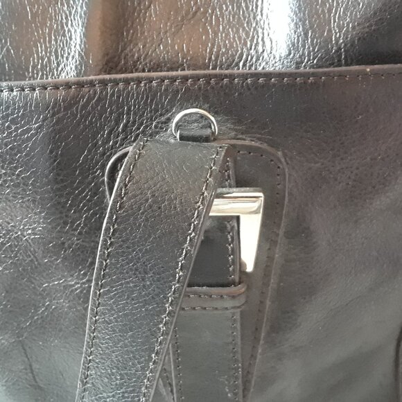 Vintage Etienne Aigner Leather Shoulder Bag - Picture 16 of 16